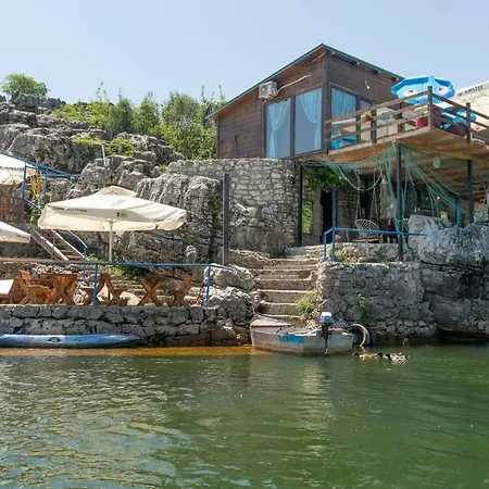 아파트 Karucki Krs 포드고리차