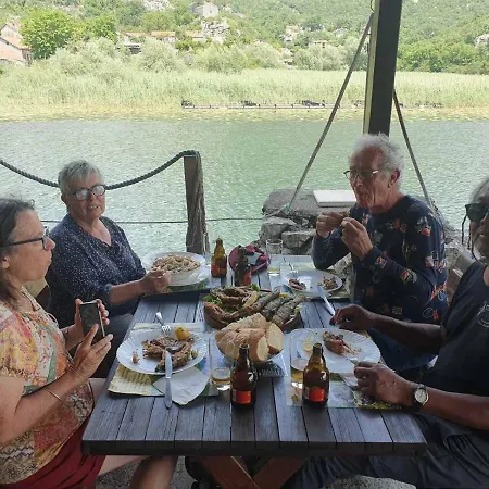 Karucki Krs Διαμέρισμα Ποντγορίτσα